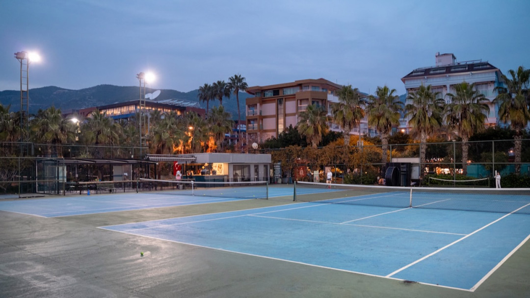 Alanya Tenis Kulübü Padel Kortu