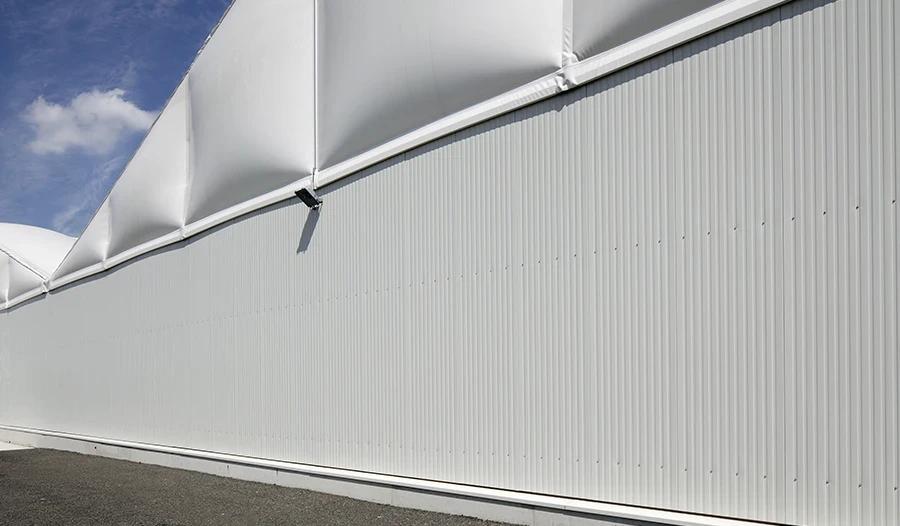 Padel Kort Kapatma! Avantajları, Sistem Türleri ve Maliyet Rehberi